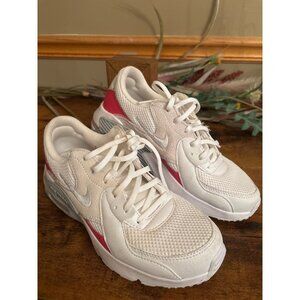 Nike Air Max Excee Womens Sneakers Size 7 White & Pink comfort Insole
